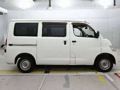 TOYOTA TOWN ACE VAN