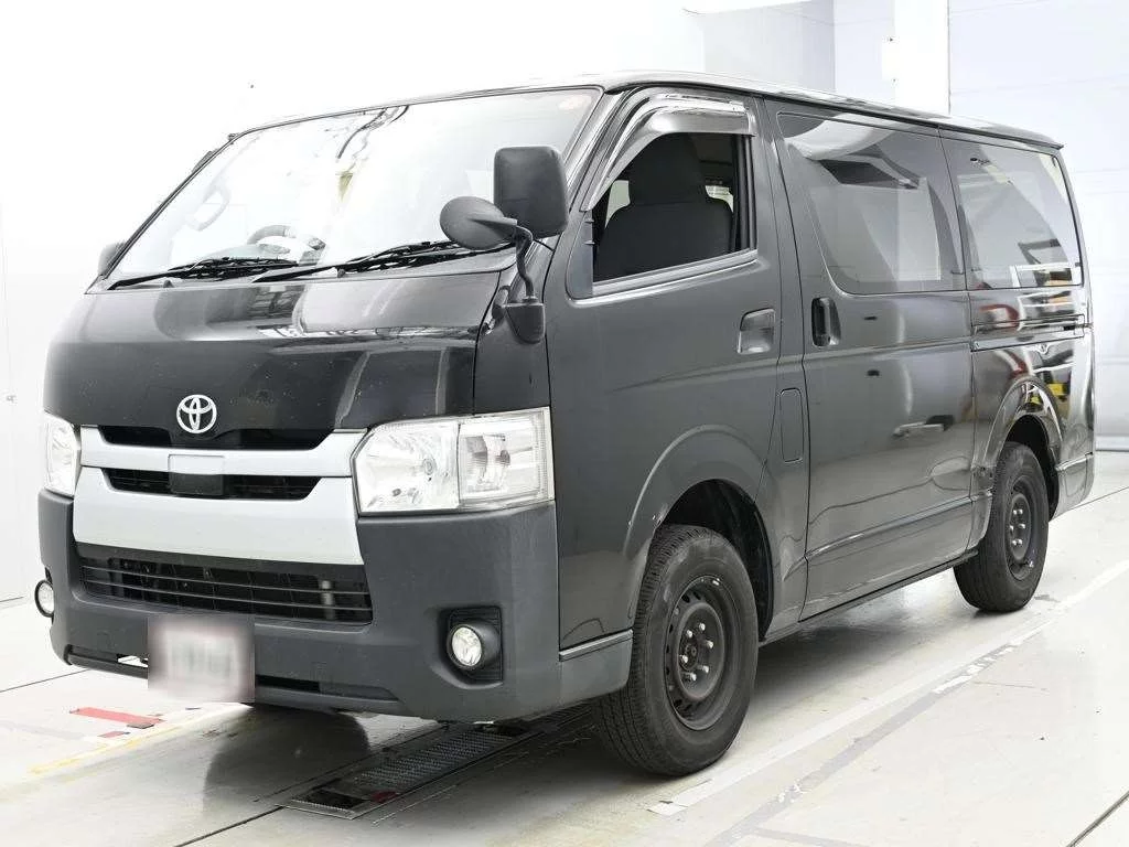Toyota RegiusAce  с аукциона в Японии