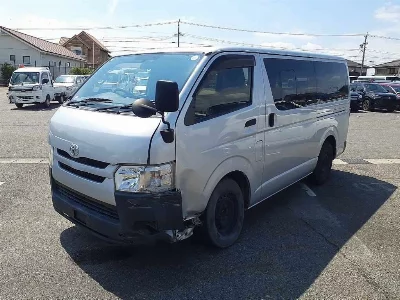 TOYOTA REGIUS VAN