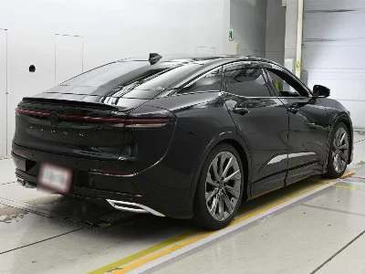 TOYOTA CROWN CROSSOVER