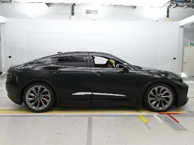 TOYOTA CROWN CROSSOVER