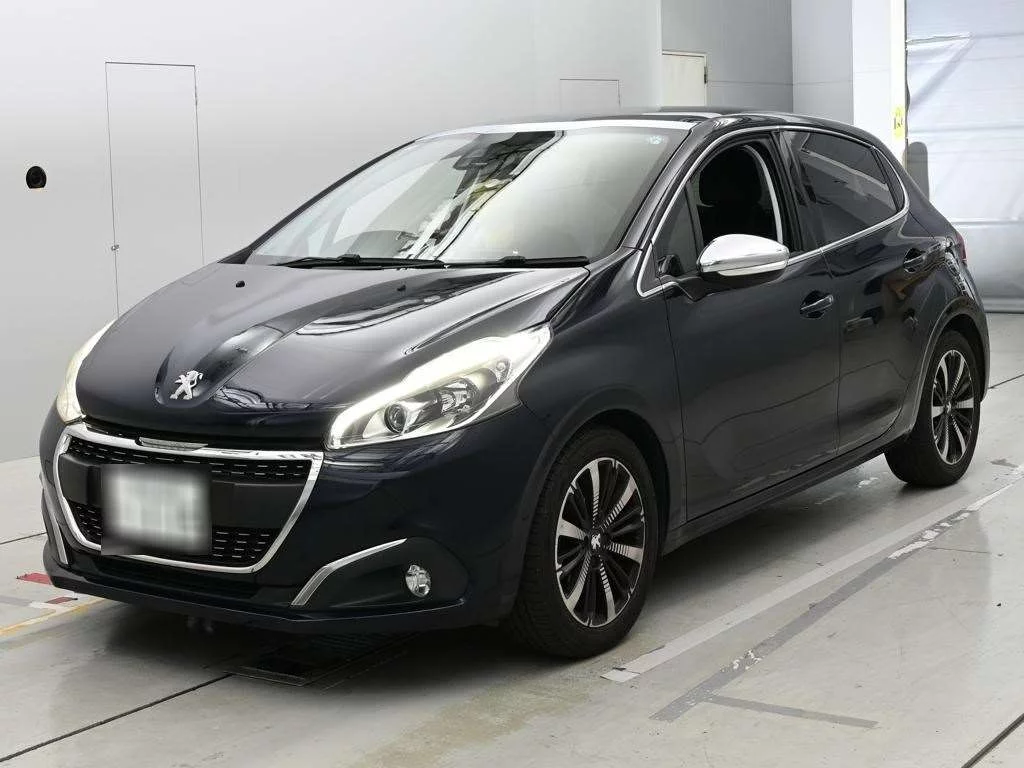 Peugeot 208  с аукциона в Японии