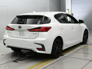 Lexus CT200h