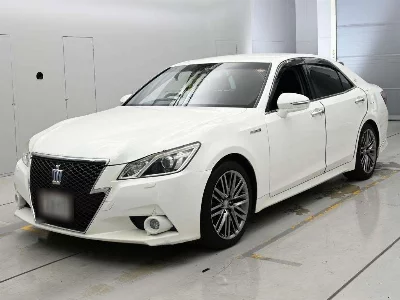 TOYOTA CROWN HYBRID
