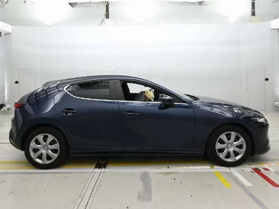 MAZDA MAZDA3 FASTBACK