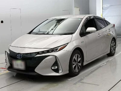 TOYOTA PRIUS PHV
