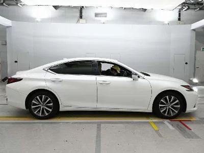 Lexus ES300h