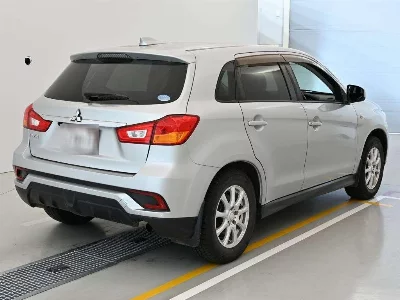 Mitsubishi RVR