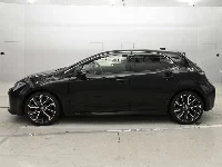 Цена авто Toyota Corolla Hatchback с аукционов Японии, номер кузова ZWE213H, пробег 26 000, оценка 2