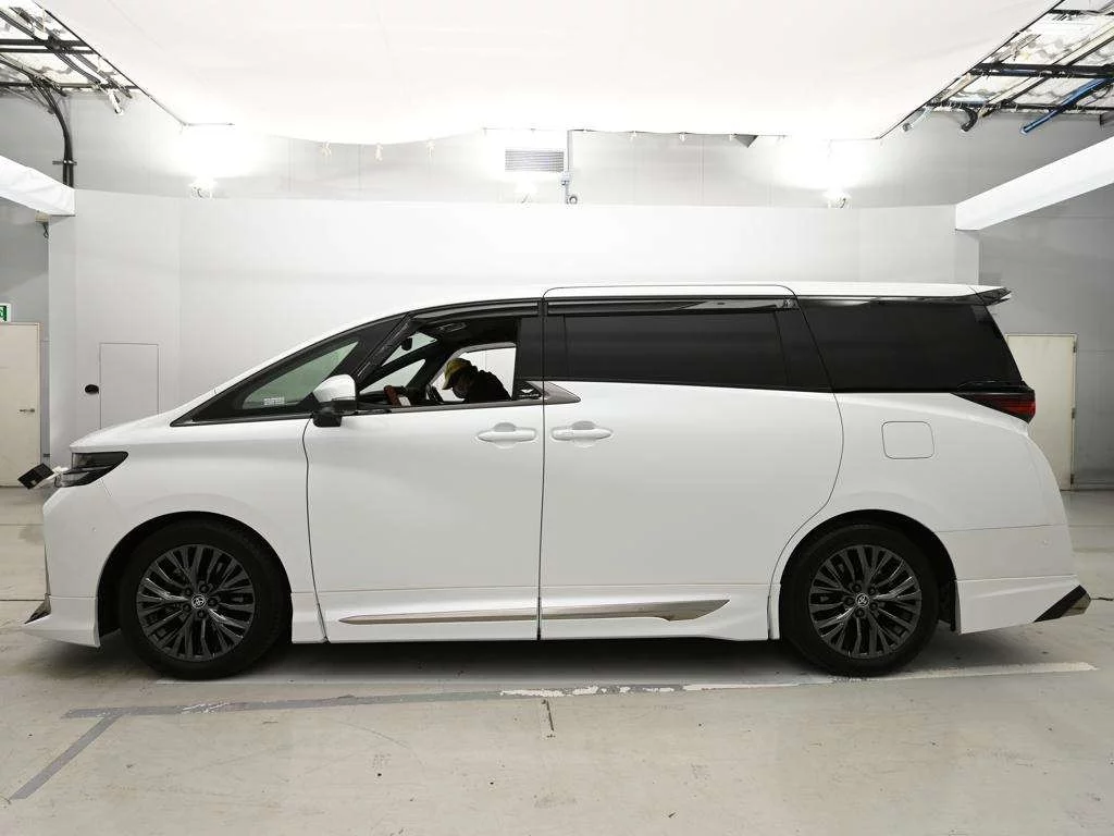Toyota Vellfire  с аукциона в Японии