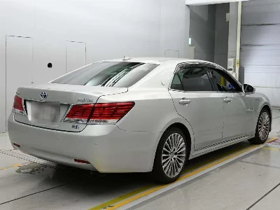 TOYOTA CROWN MAJESTA