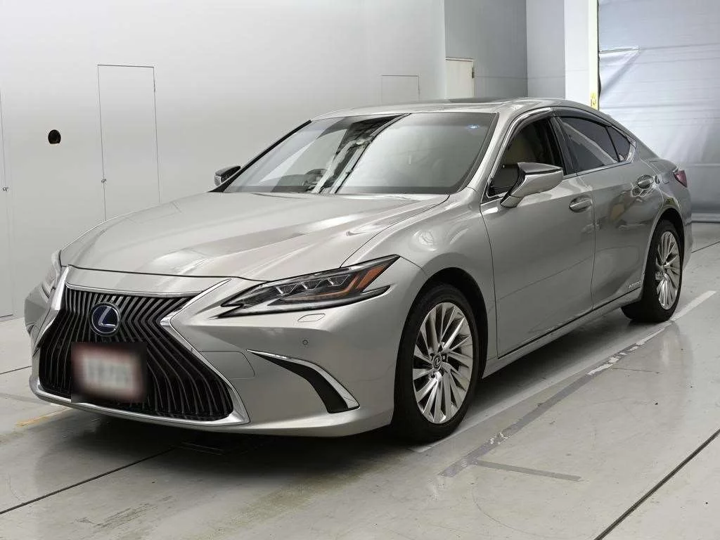 Lexus ES300h  с аукциона в Японии