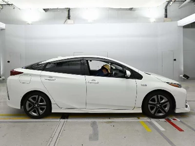 TOYOTA PRIUS PHV