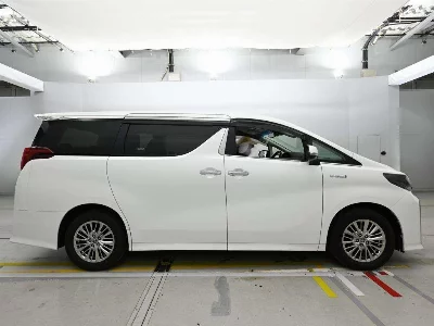 TOYOTA ALPHARD HYBRID