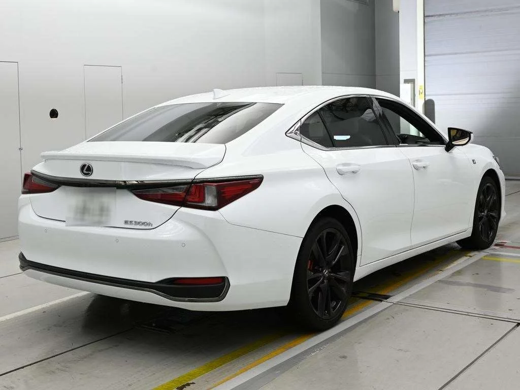 Lexus ES300h  с аукциона в Японии