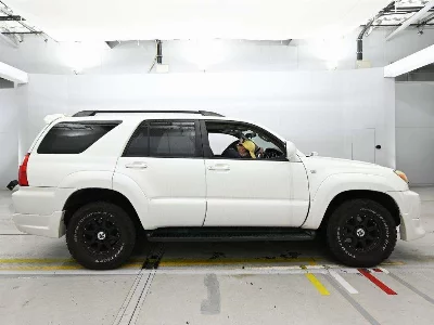 TOYOTA HILUX SURF