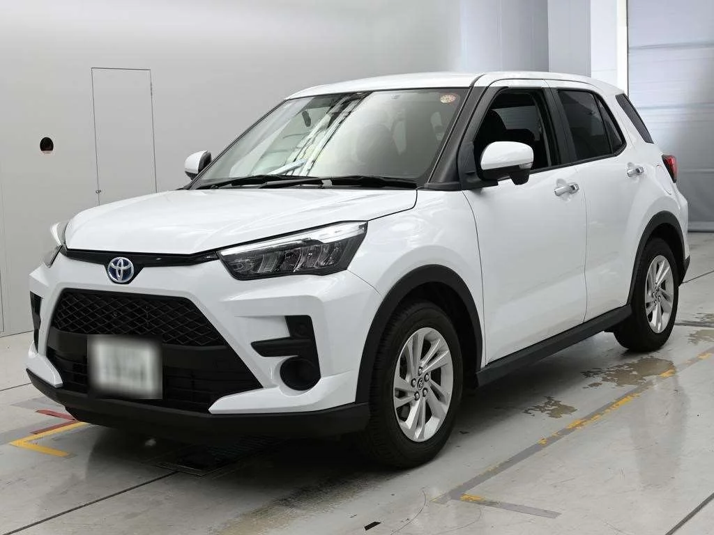 Toyota Raize  с аукциона в Японии