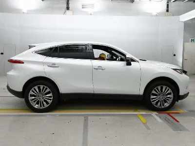 TOYOTA HARRIER HYBRID