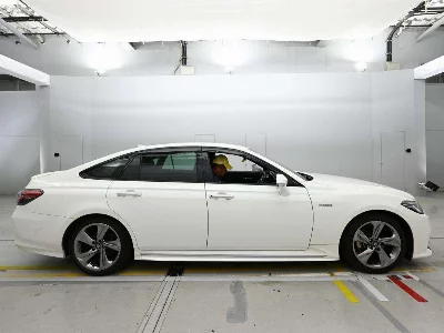 TOYOTA CROWN HYBRID