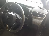 Цена авто Toyota Corolla Hatchback с аукционов Японии, номер кузова ZWE213H, пробег 100 000, оценка 8