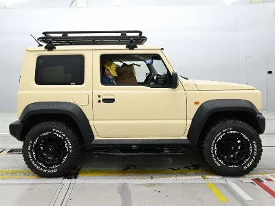 Suzuki Jimny Sierra
