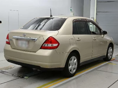Nissan Tiida Latio