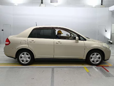 Nissan Tiida Latio