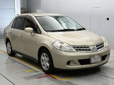Nissan Tiida Latio