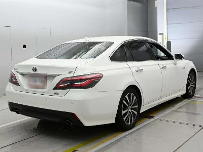 Toyota CROWN HYBRID