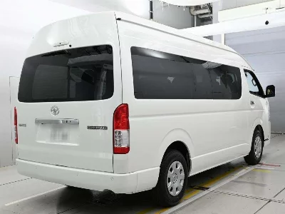 TOYOTA HIACE WAGON