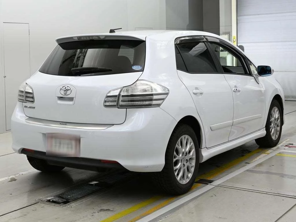 Toyota Blade  с аукциона в Японии