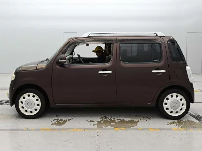 Daihatsu Mira Cocoa