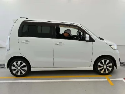 Suzuki WAGON R STINGRAY