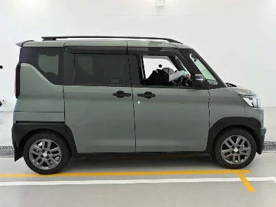 Mitsubishi Delica Mini