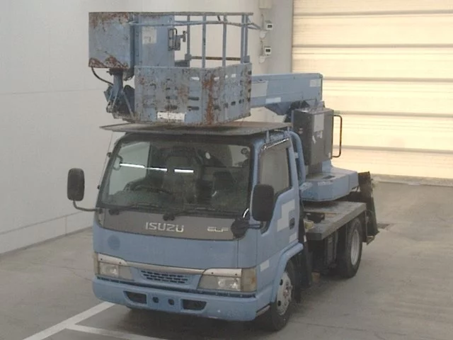 Isuzu Elf  с аукциона в Японии