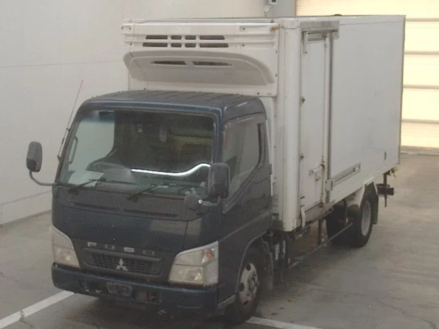 Mitsubishi Fuso Canter  с аукциона в Японии