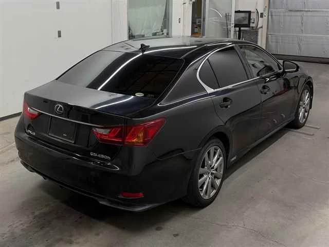 Lexus GS  с аукциона в Японии