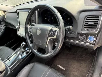 TOYOTA CROWN HYBRID