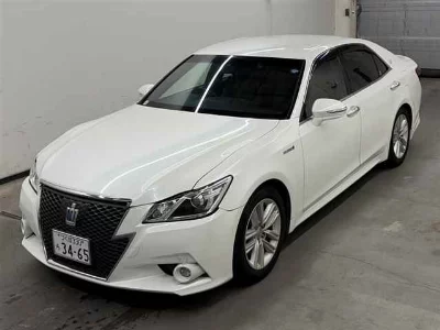 TOYOTA CROWN HYBRID