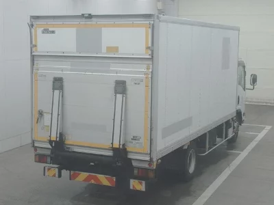 Isuzu Elf