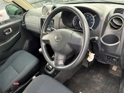 Nissan Kix