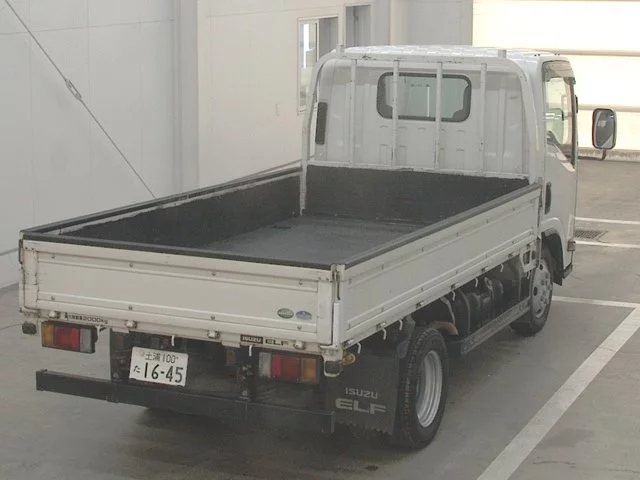 Isuzu Elf  с аукциона в Японии