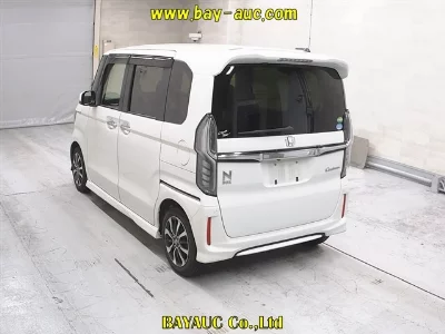 Honda N BOX CUSTOM