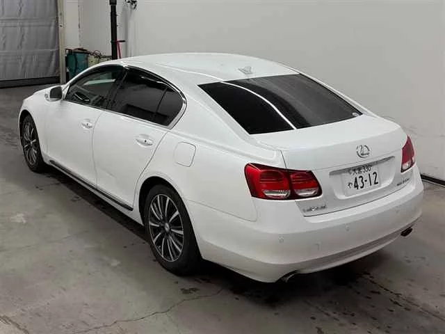 Lexus GS  с аукциона в Японии