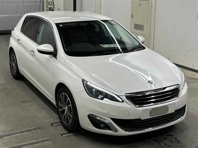Peugeot 308  с аукциона в Японии