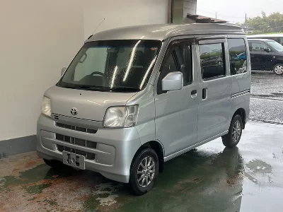 TOYOTA PIXIS VAN