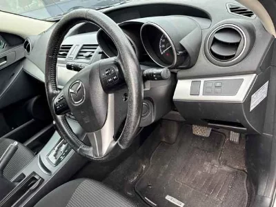 MAZDA AXELA SPORT