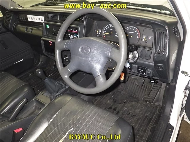 Toyota Comfort  с аукциона в Японии