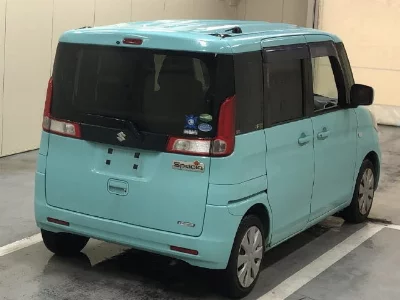 Suzuki Spacia