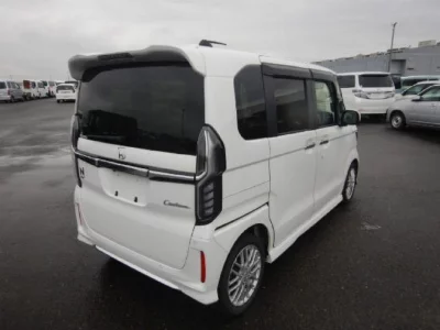 Honda N BOX CUSTOM